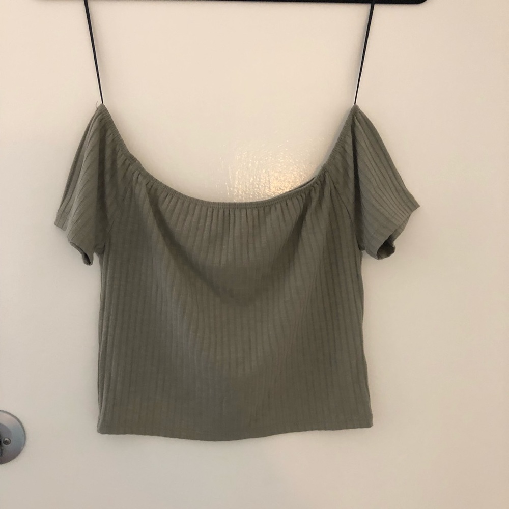 4/$35 AKIRA Chicago | Green Ribbed Crop Top